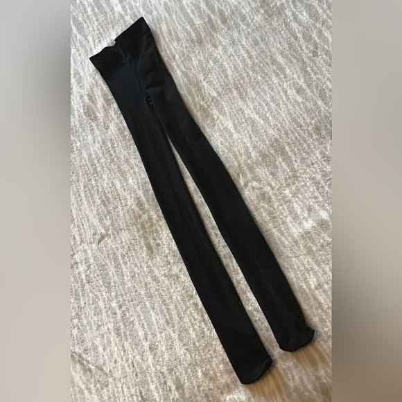 🖤🖤 Black Mondor Girl’s Dance Tights Size 6-10 🖤🖤 - Picture 1 of 4